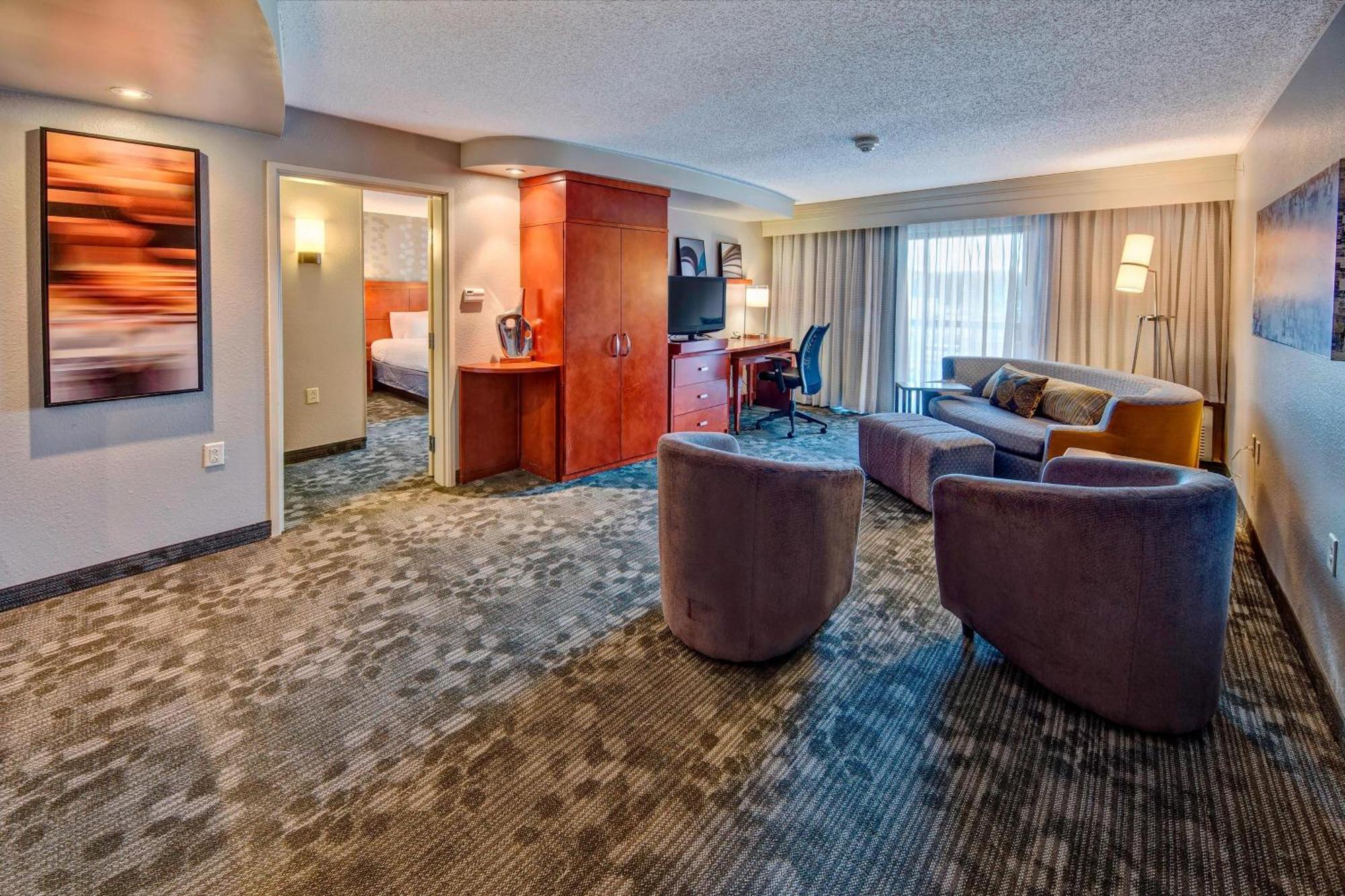 Courtyard By Marriott Alexandria Otel Dış mekan fotoğraf