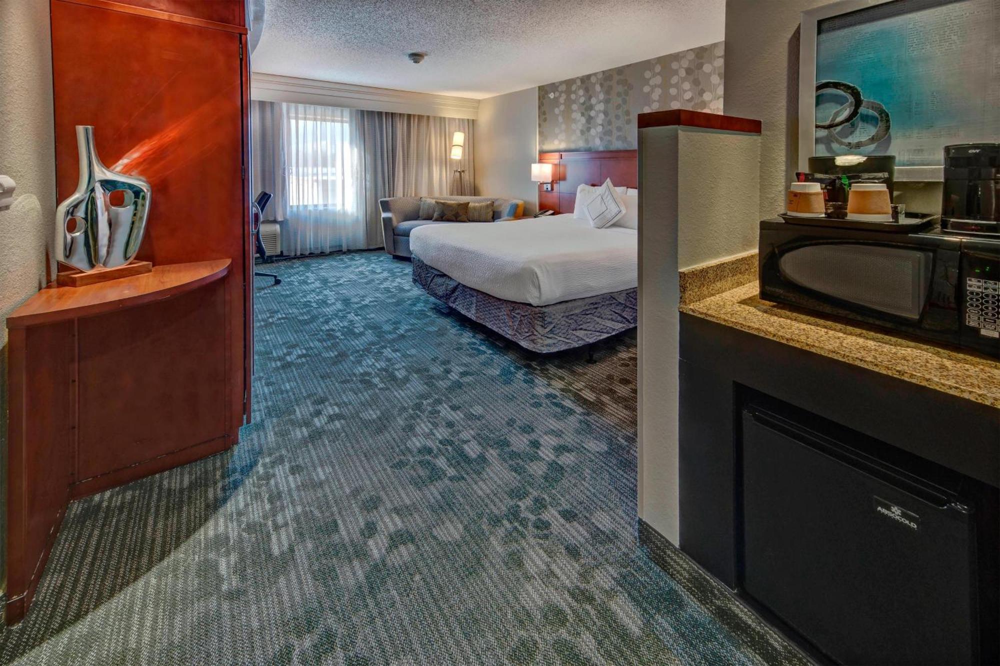 Courtyard By Marriott Alexandria Otel Dış mekan fotoğraf