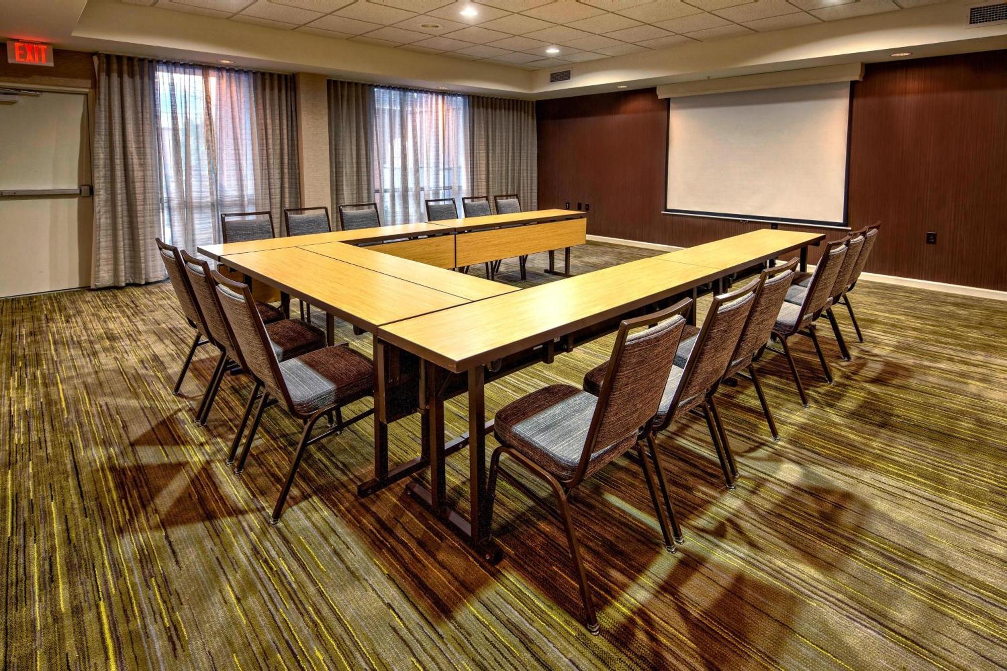 Courtyard By Marriott Alexandria Otel Dış mekan fotoğraf
