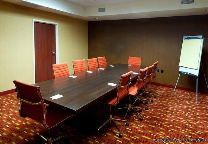 Courtyard By Marriott Alexandria Otel Konforlar fotoğraf