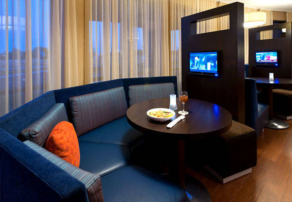 Courtyard By Marriott Alexandria Otel Oda fotoğraf